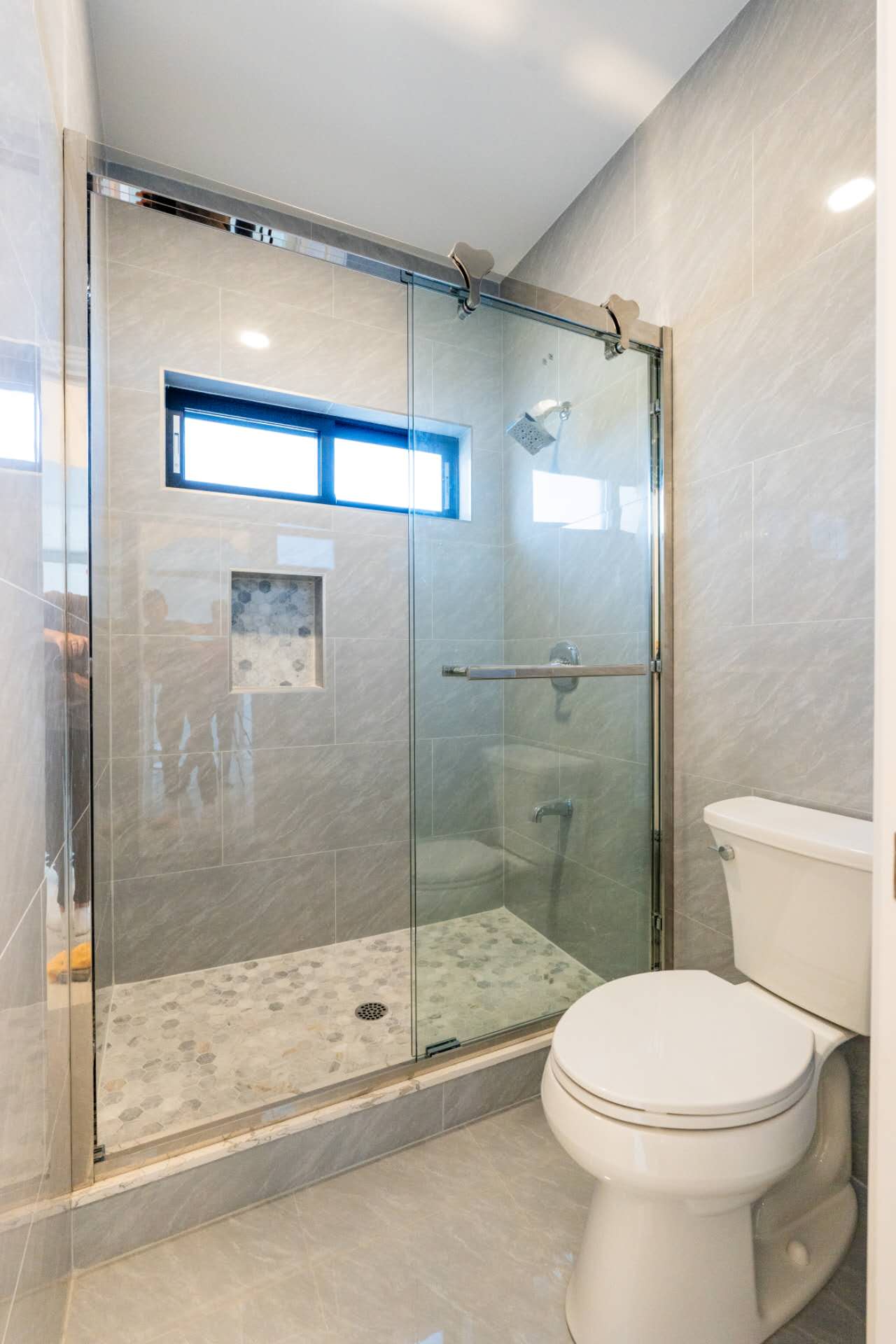Toilet & Bath